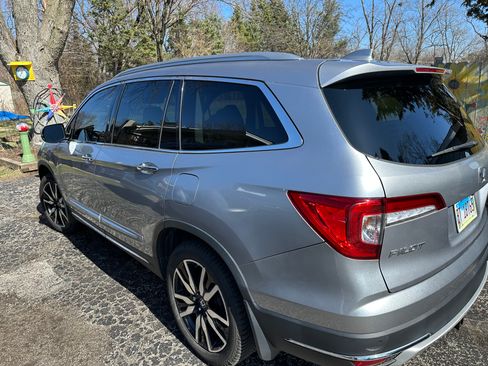 Used 2019 Honda Pilot Touring image 6
