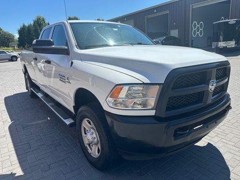 Used 2017 RAM 2500 Tradesman AWD/4WD image 4