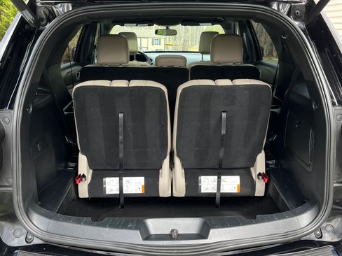 Used 2018 Ford Explorer XLT w/ Equipment Group 202A image 14