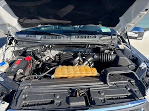 Used 2017 Ford F150 Lariat image 16