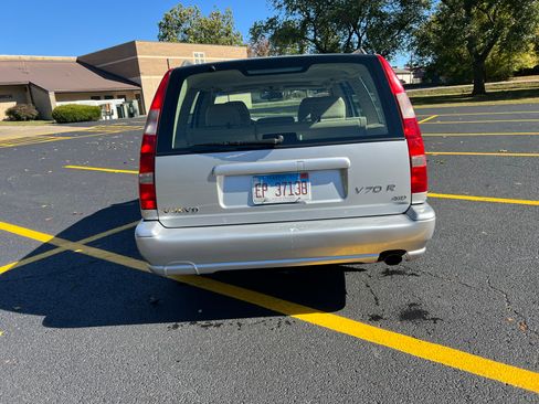 Used 1998 Volvo V70 R image 2