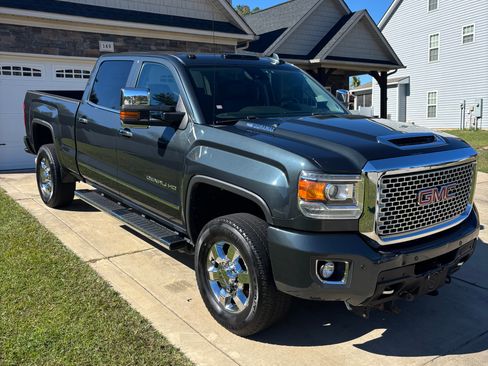 Used 2017 GMC Sierra 3500 Denali w/ Duramax Plus Package image 1