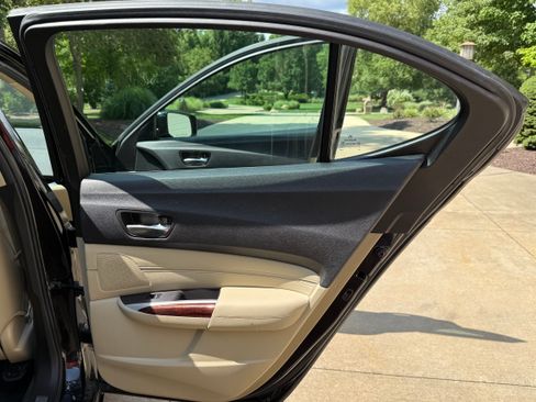 Used 2016 Acura TLX V6 w/ Technology Package FWD image 22
