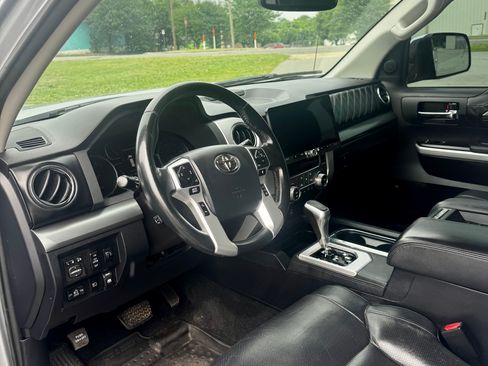 Used 2018 Toyota Tundra Platinum AWD/4WD image 12