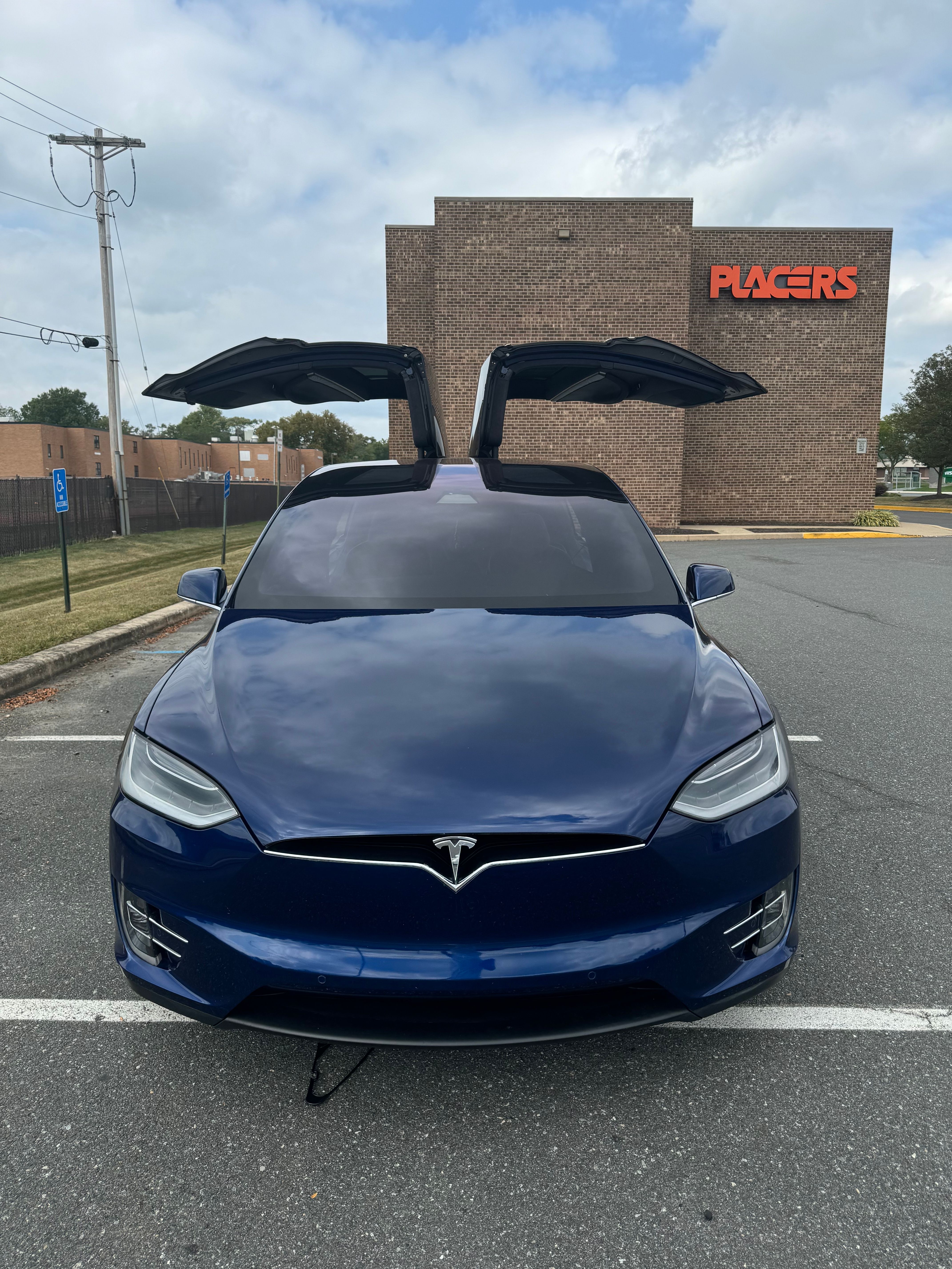 Used 2018 Tesla Model X 100D AWD/4WD image 1