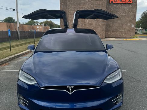 Used 2018 Tesla Model X 100D AWD/4WD image 1