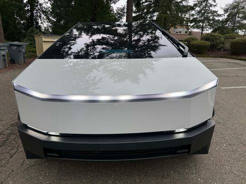 Used 2024 Tesla Cybertruck Cyberbeast image 6