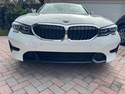 Used 2019 BMW 330i Sedan w/ Convenience Package image 5
