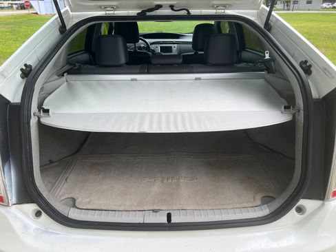 Used 2012 Toyota Prius Four w/ Deluxe Solar Roof Pkg FWD image 18