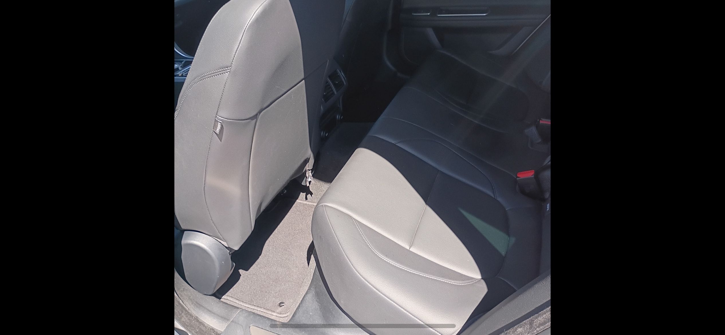 Used 2017 Jaguar XF Premium RWD image 11
