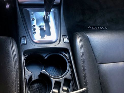 Used 2011 Nissan Altima 2.5 SL w/ 2.5SL Pkg image 11