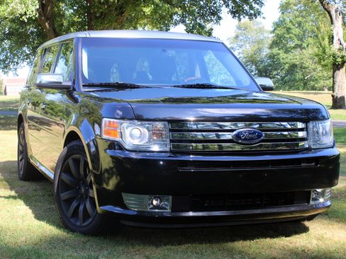 Used 2011 Ford Flex Limited w/ Trailer Tow Pkg Class III image 1