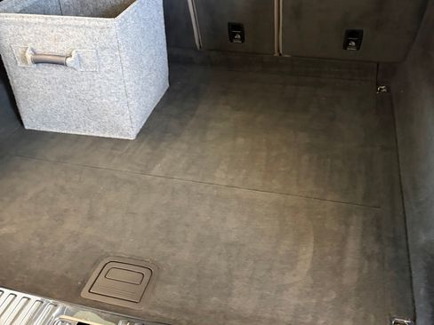 Used 2019 Audi Q8 Prestige image 17