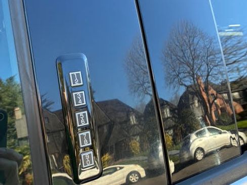 Used 2015 Ford F150 XLT w/ Equipment Group 301A Mid image 13