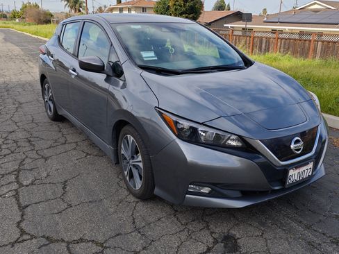 Used 2020 Nissan Leaf SV w/ Protection Package image 9