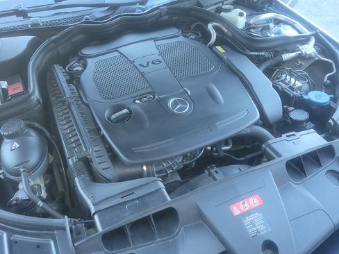 Used 2013 Mercedes-Benz E 350 E 350 Coupe 2D image 17