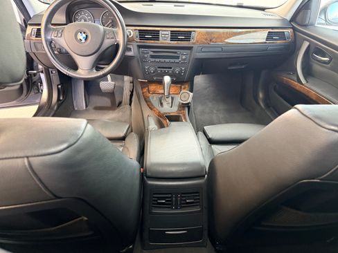 Used 2006 BMW 325i Sedan image 11