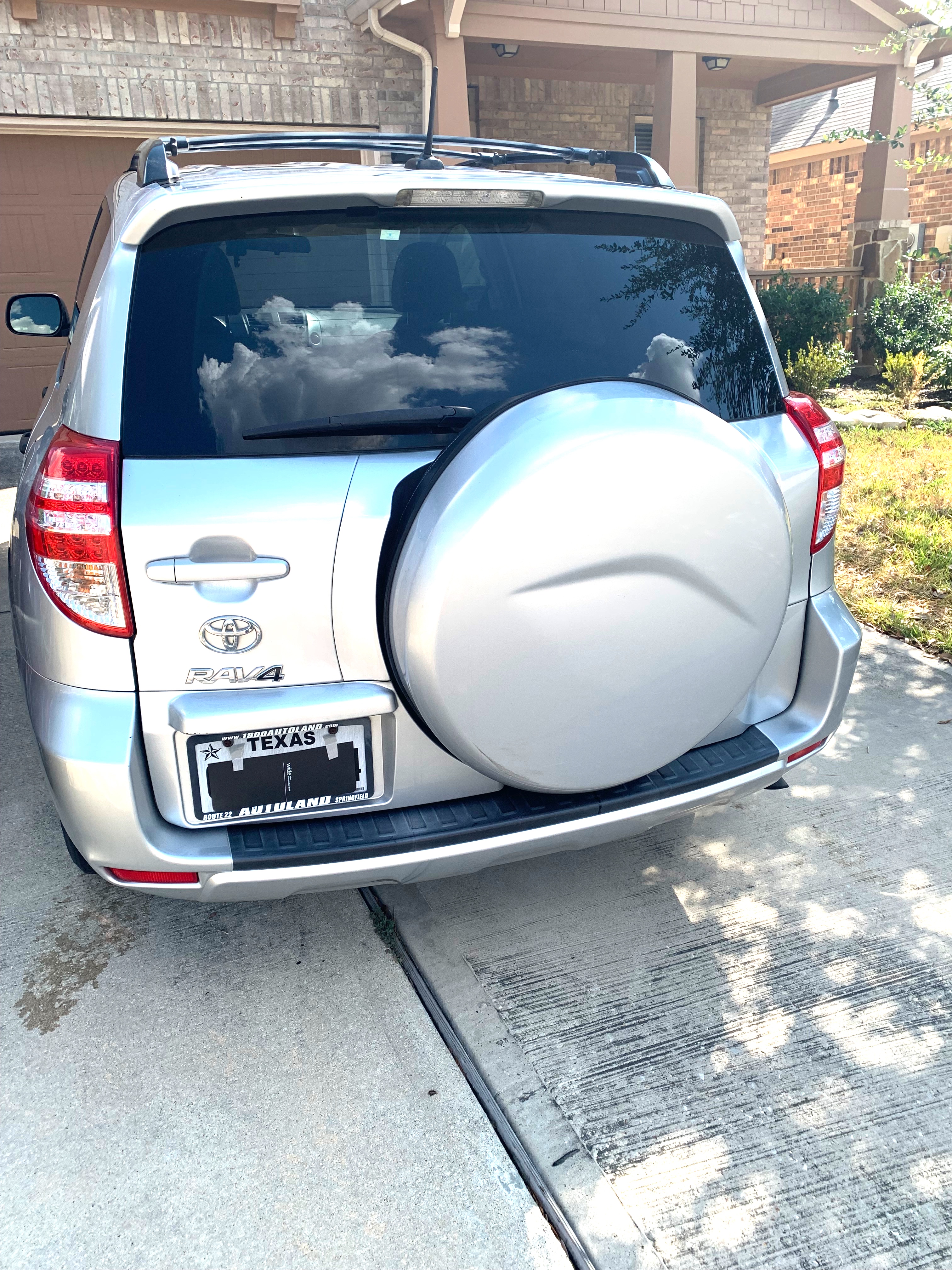Used 2011 Toyota RAV4 2WD w/ Base L4 Extra Value Pkg image 2