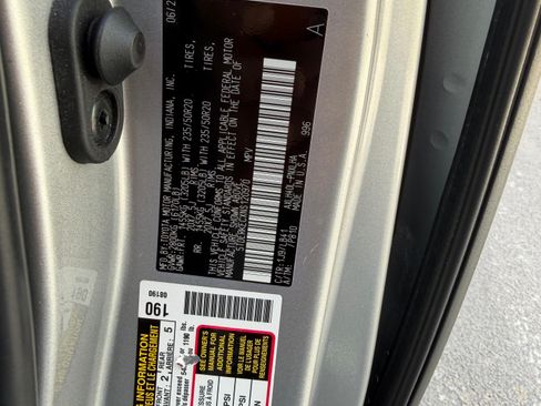 Used 2022 Toyota Sienna Platinum image 4