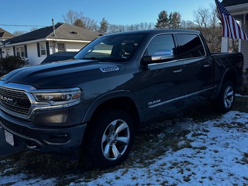 Used 2020 RAM 1500 Limited image 8