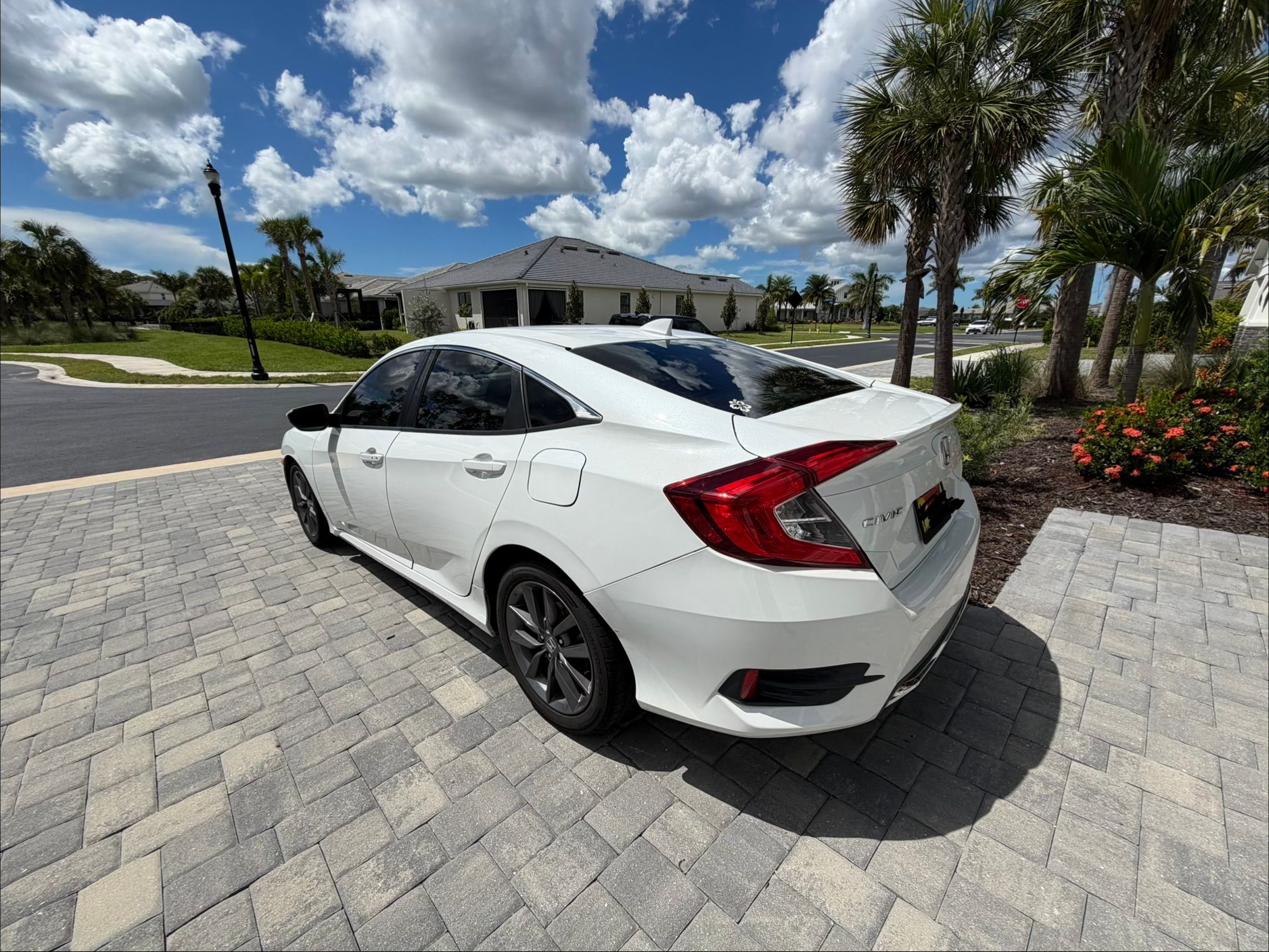 Used 2020 Honda Civic EX image 5