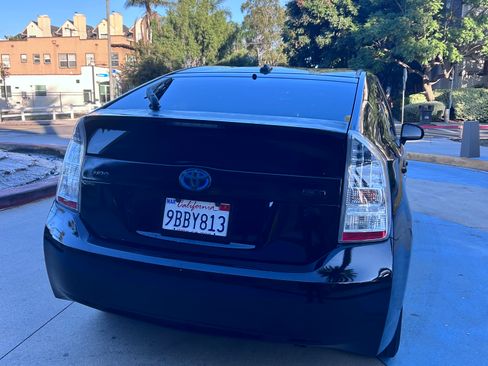 Used 2010 Toyota Prius Three image 6