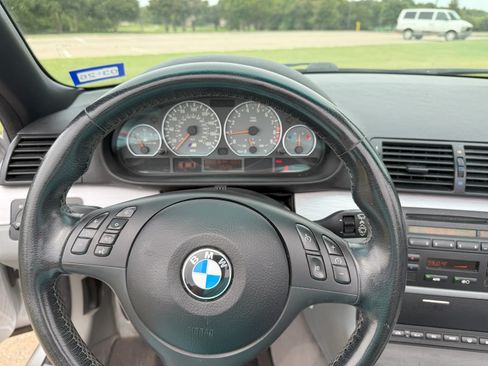 Used 2006 BMW M3 Convertible image 17