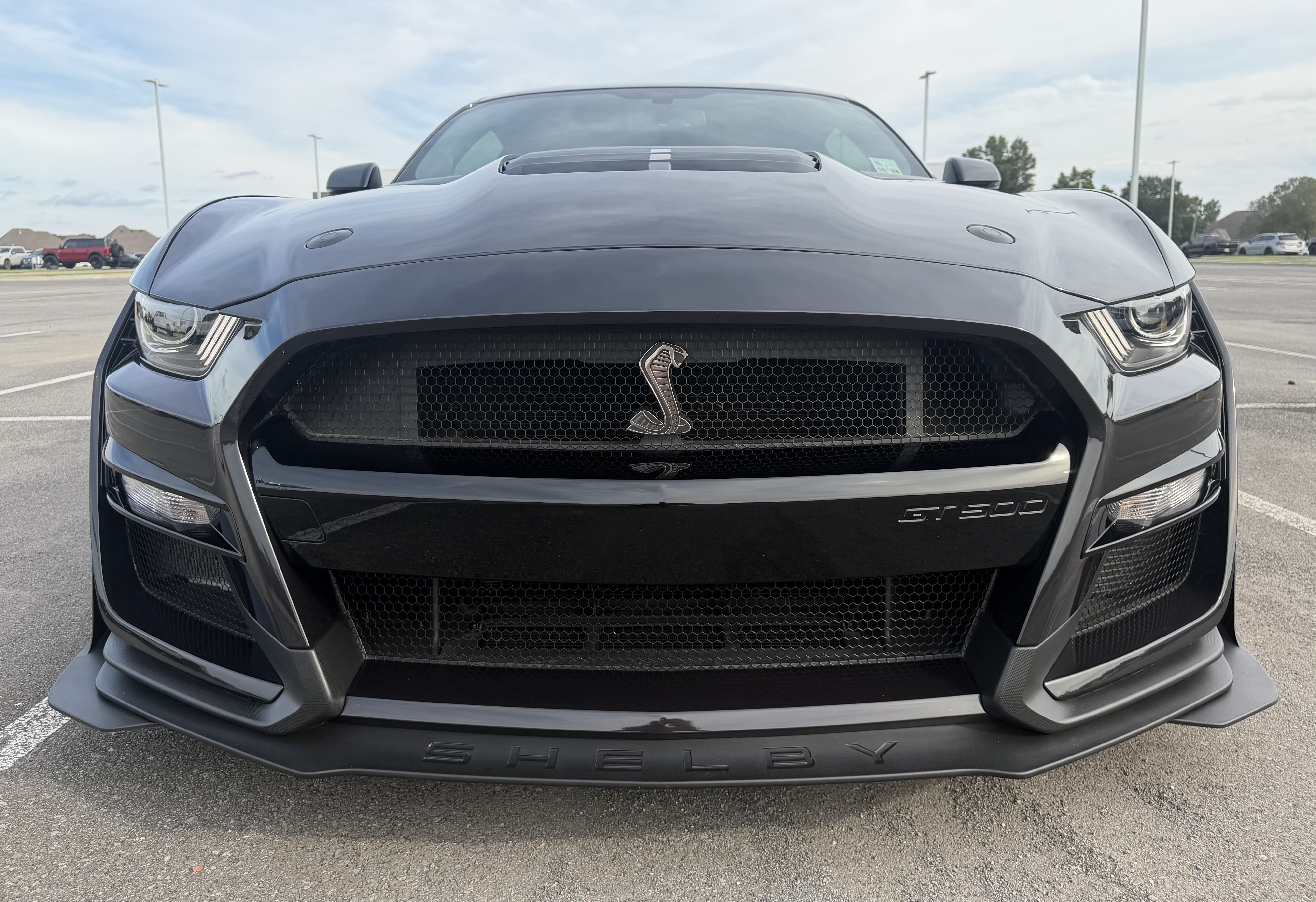 Used 2022 Ford Mustang Shelby GT500 w/ Technology Package RWD image 2