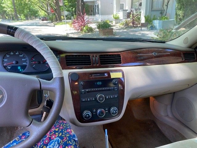 Used 2008 Chevrolet Impala LS FWD image 15