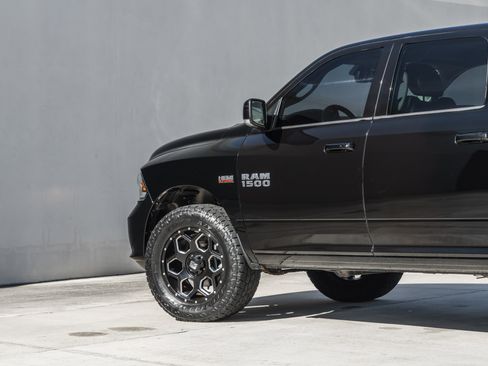 Used 2014 RAM 1500 Sport w/ Convenience Group image 9