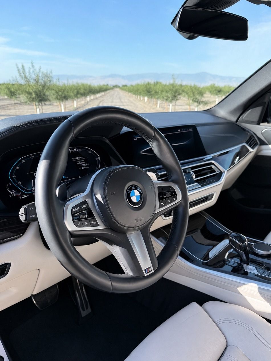 Used 2020 BMW X5 sDrive40i w/ M Sport Package RWD image 15