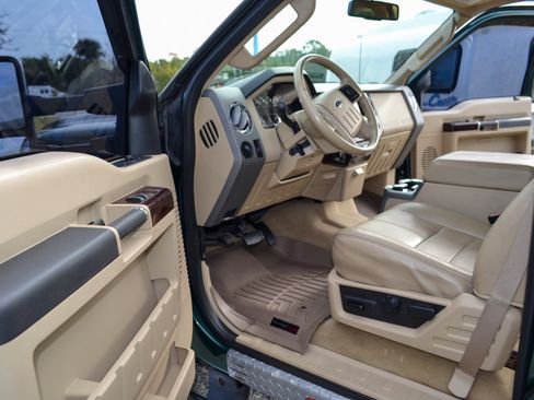 Used 2008 Ford F450 Lariat image 10