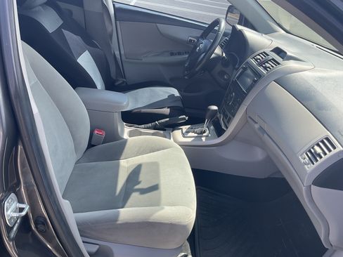 Used 2013 Toyota Corolla LE w/ Premium Complete Pkg image 8