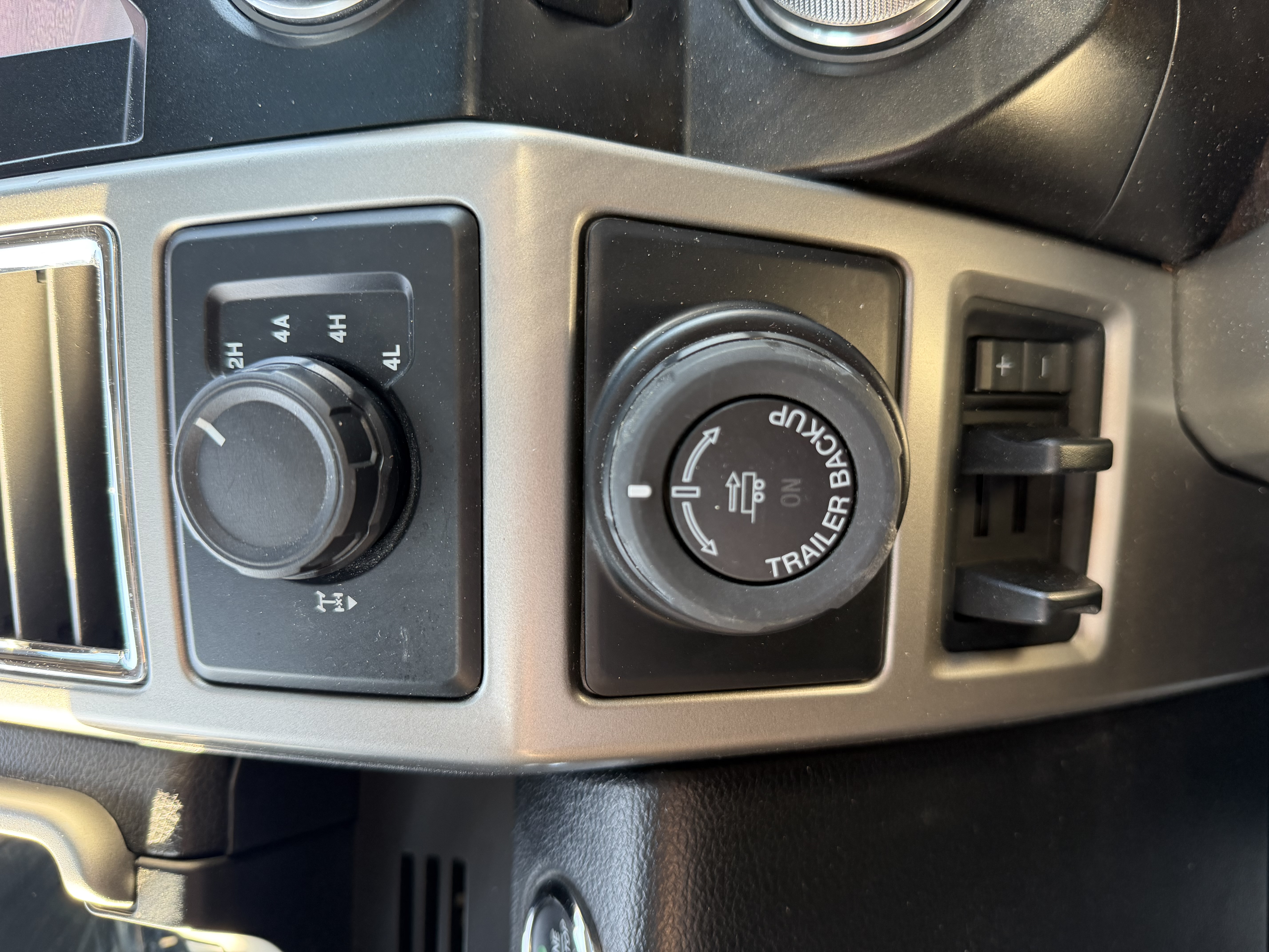 Used 2016 Ford F150 Lariat w/ Equipment Group 502A Luxury AWD/4WD image 27
