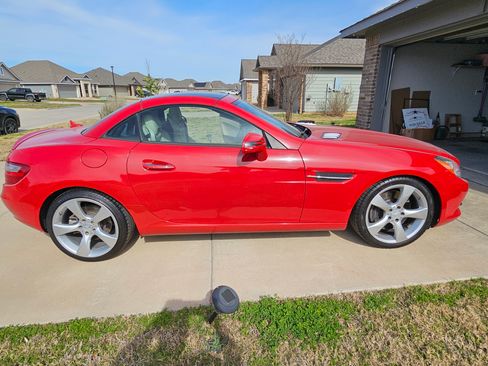 Used 2012 Mercedes-Benz SLK 350 image 5