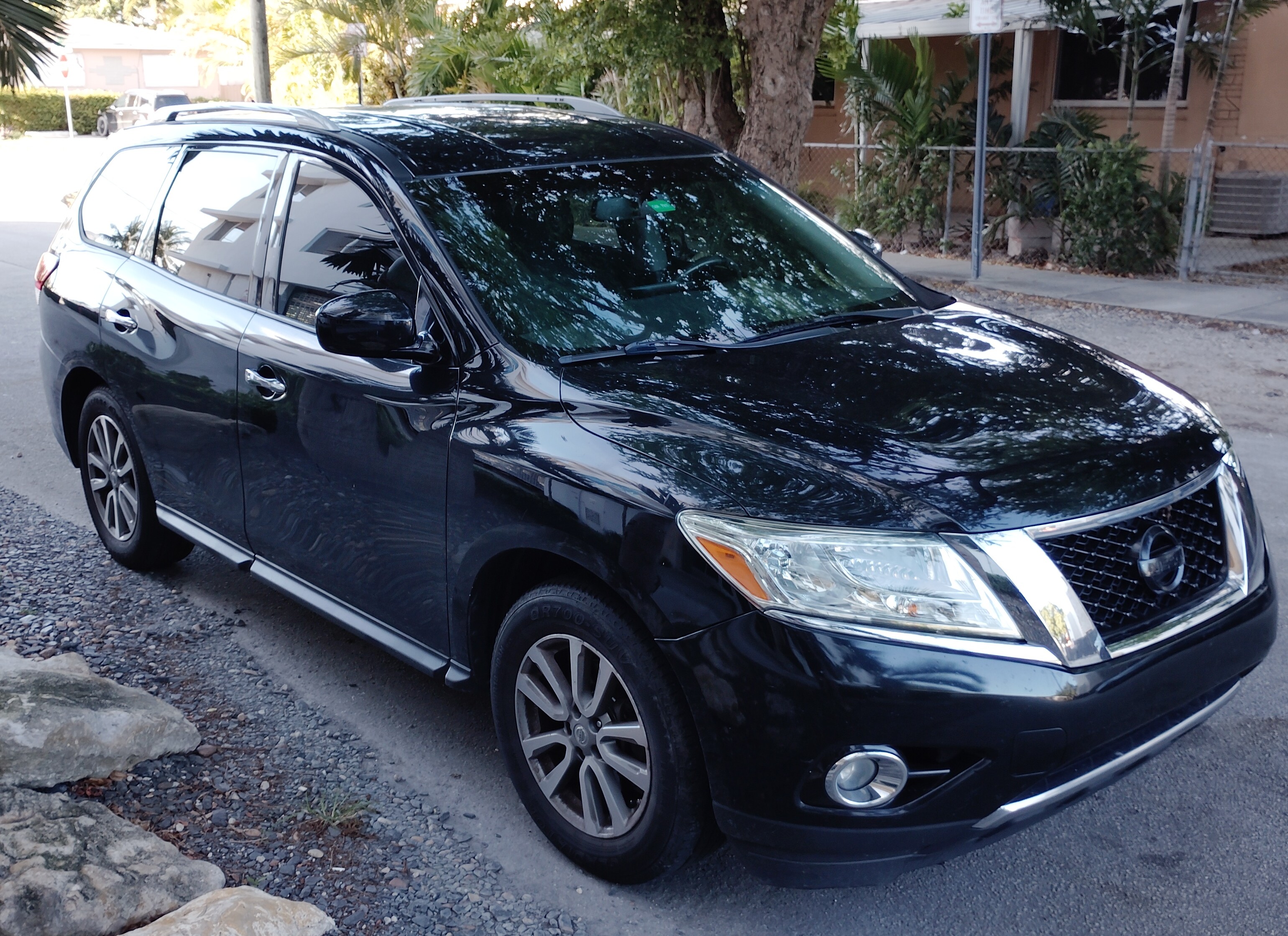 Used 2016 Nissan Pathfinder SV FWD image 6