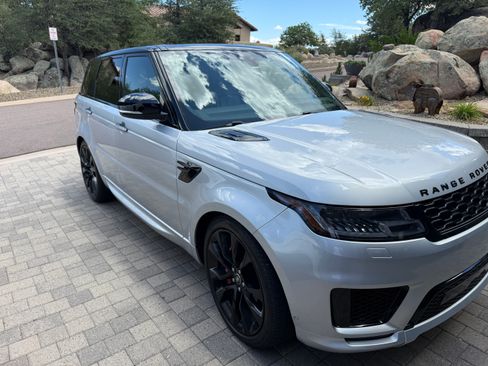 Used 2022 Land Rover Range Rover Sport HST AWD/4WD image 2