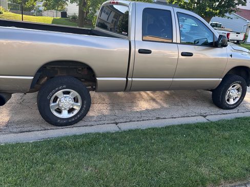 Used 2003 Dodge Ram 2500 Truck SLT AWD/4WD image 15