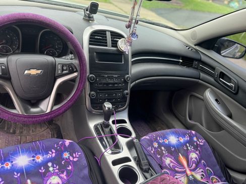 Used 2015 Chevrolet Malibu LS image 3