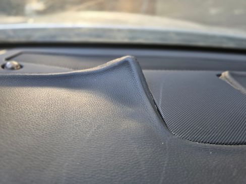 Used 2009 Cadillac XLR image 12