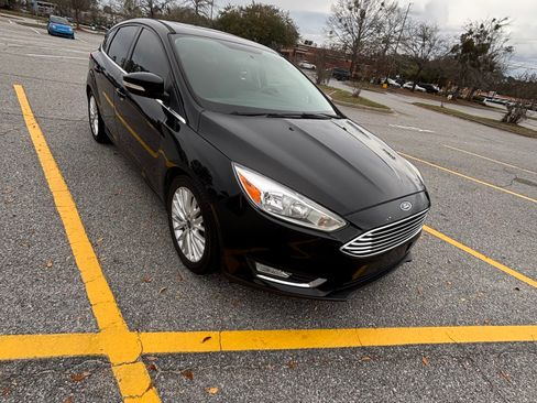 Used 2018 Ford Focus Titanium image 15