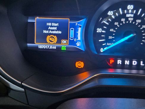 Used 2016 Ford Fusion SE image 22