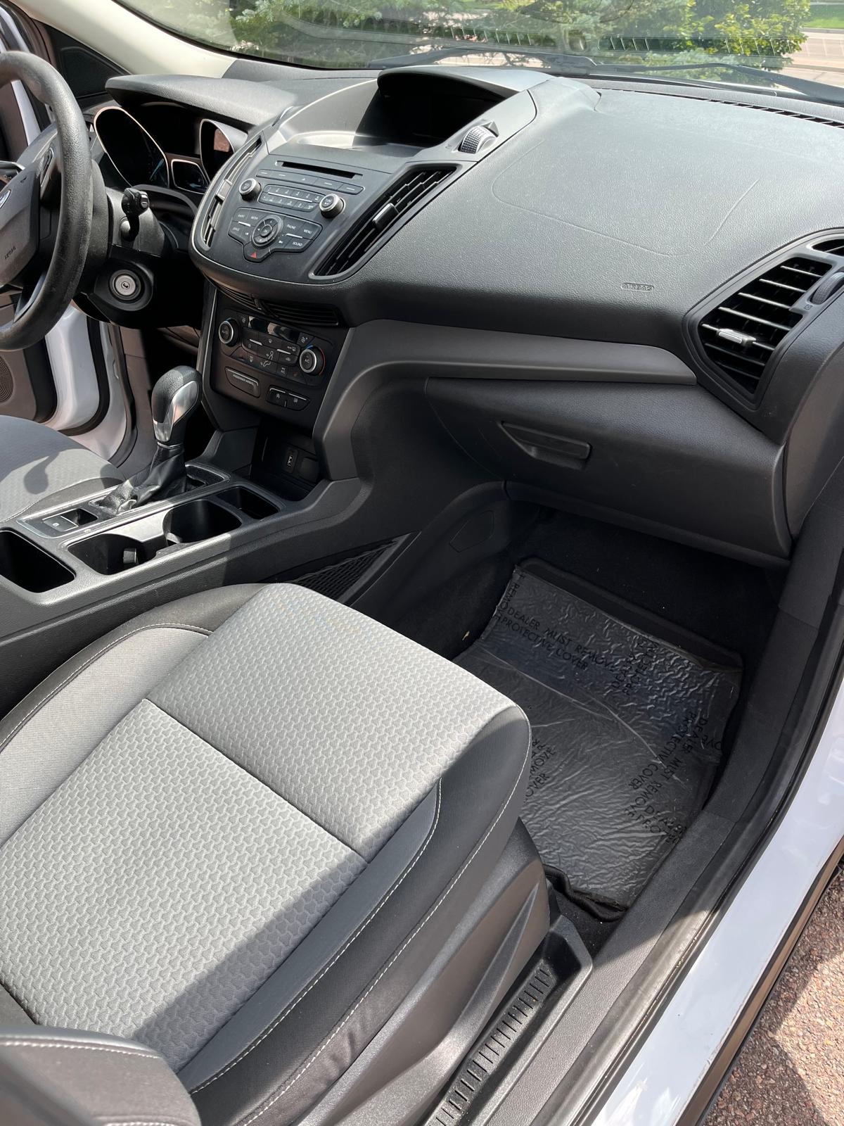 Used 2018 Ford Escape SE FWD image 10