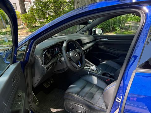Used 2022 Volkswagen Golf R AWD/4WD image 11