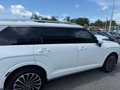 Used 2026 Hyundai Palisade Calligraphy image 3