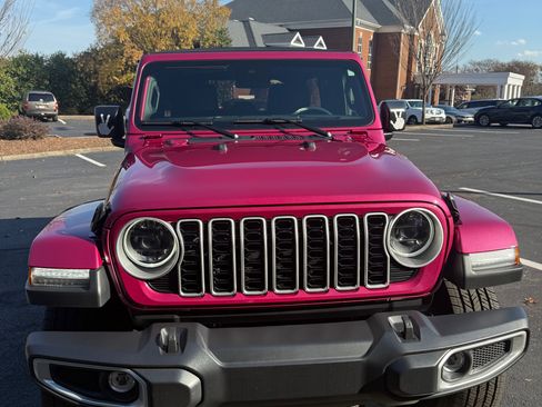 Used 2024 Jeep Wrangler Unlimited Sahara w/ Safety Group image 6