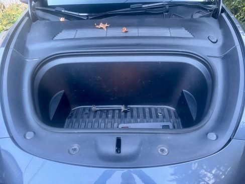 Used 2021 Tesla Model Y Performance image 19