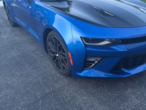Used 2018 Chevrolet Camaro SS RWD image 12