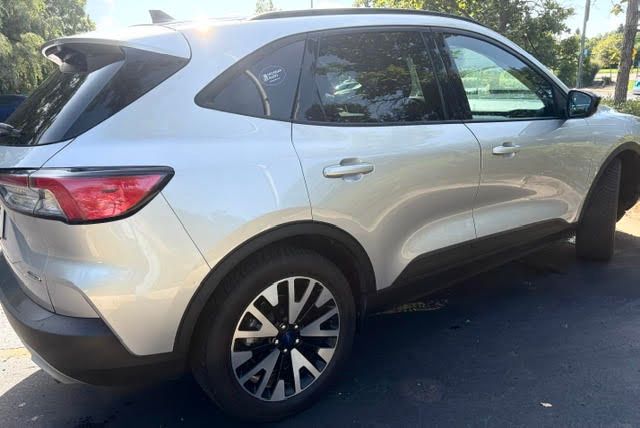 Used 2020 Ford Escape SE Sport AWD/4WD image 4