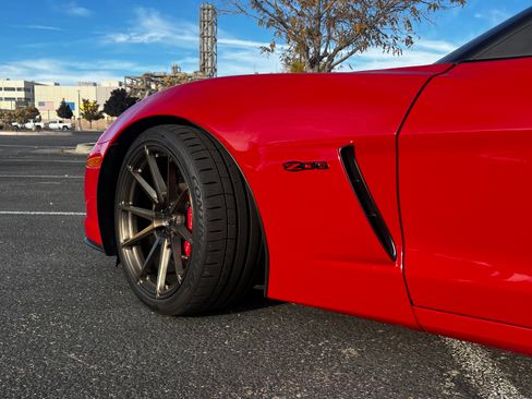 Used 2006 Chevrolet Corvette Z06 w/ Preferred Equipment Group image 10